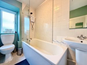 Photo 6- click for photo gallery